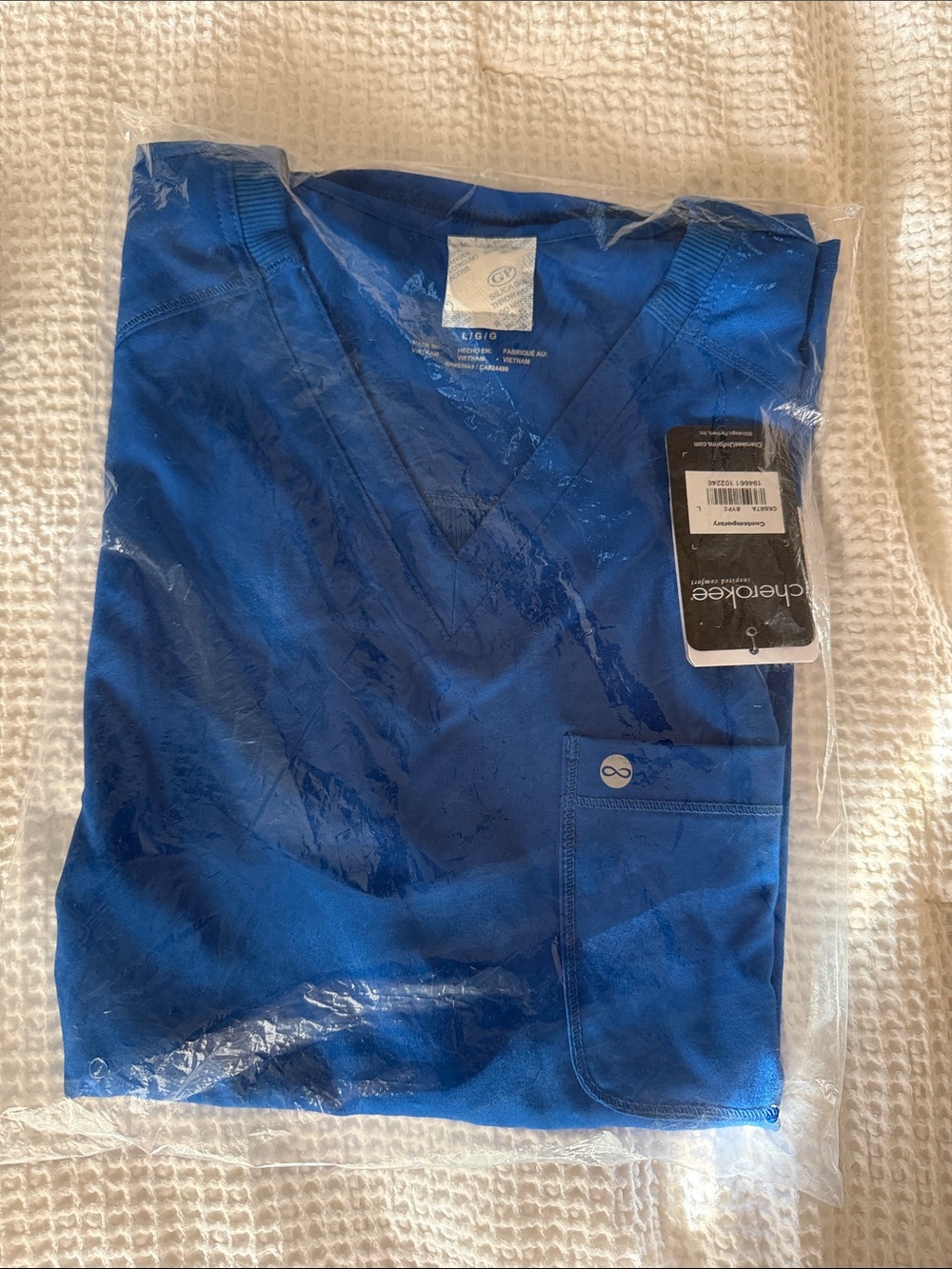 NWT LARGE CHEROKEE INFINITY ROYAL BLUE V-NECK SCRUB TOP